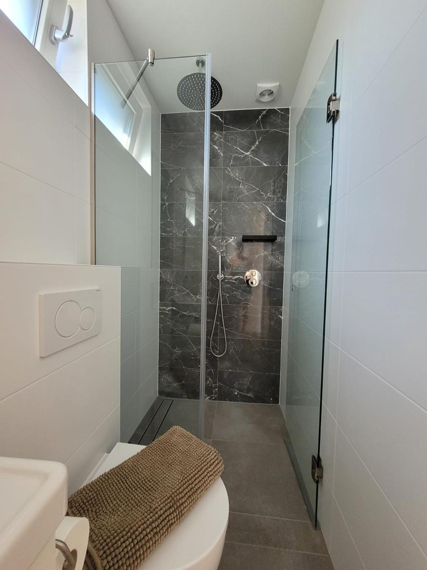 Luxe Kamer Langendam 48 Met Prive Terras Zoutelande Exterior photo