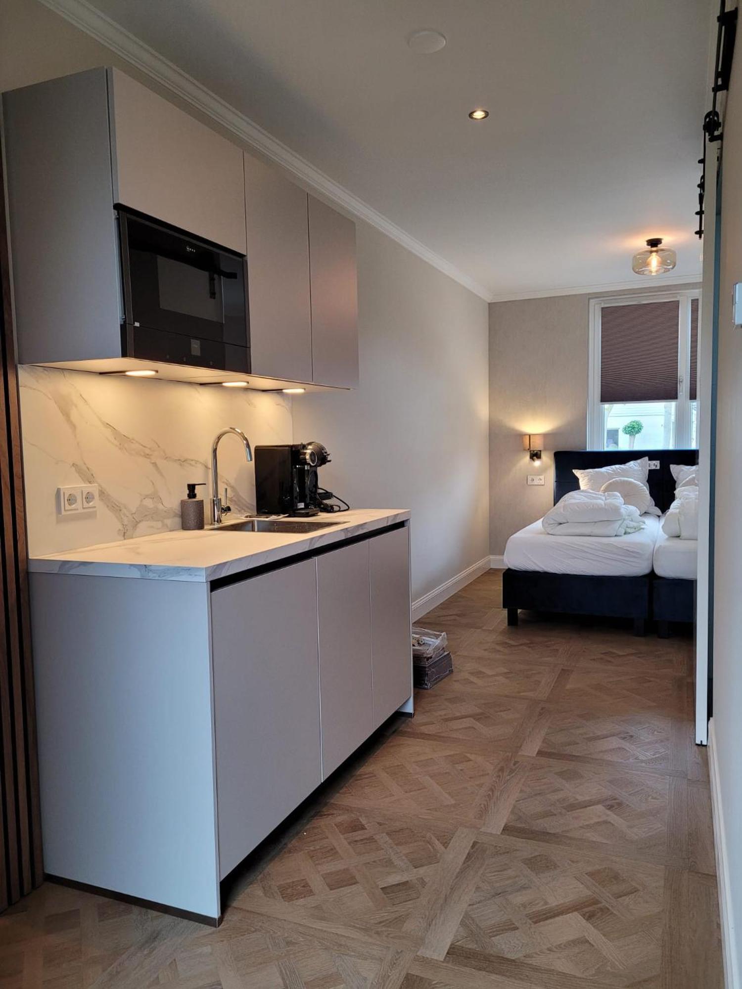 Luxe Kamer Langendam 48 Met Prive Terras Zoutelande Exterior photo